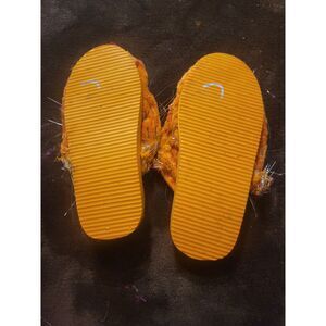 Rana girls slippers size 6